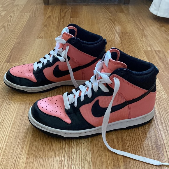 Nike Dunks High (2008 Bright Peach/Black) - Picture 3 of 6